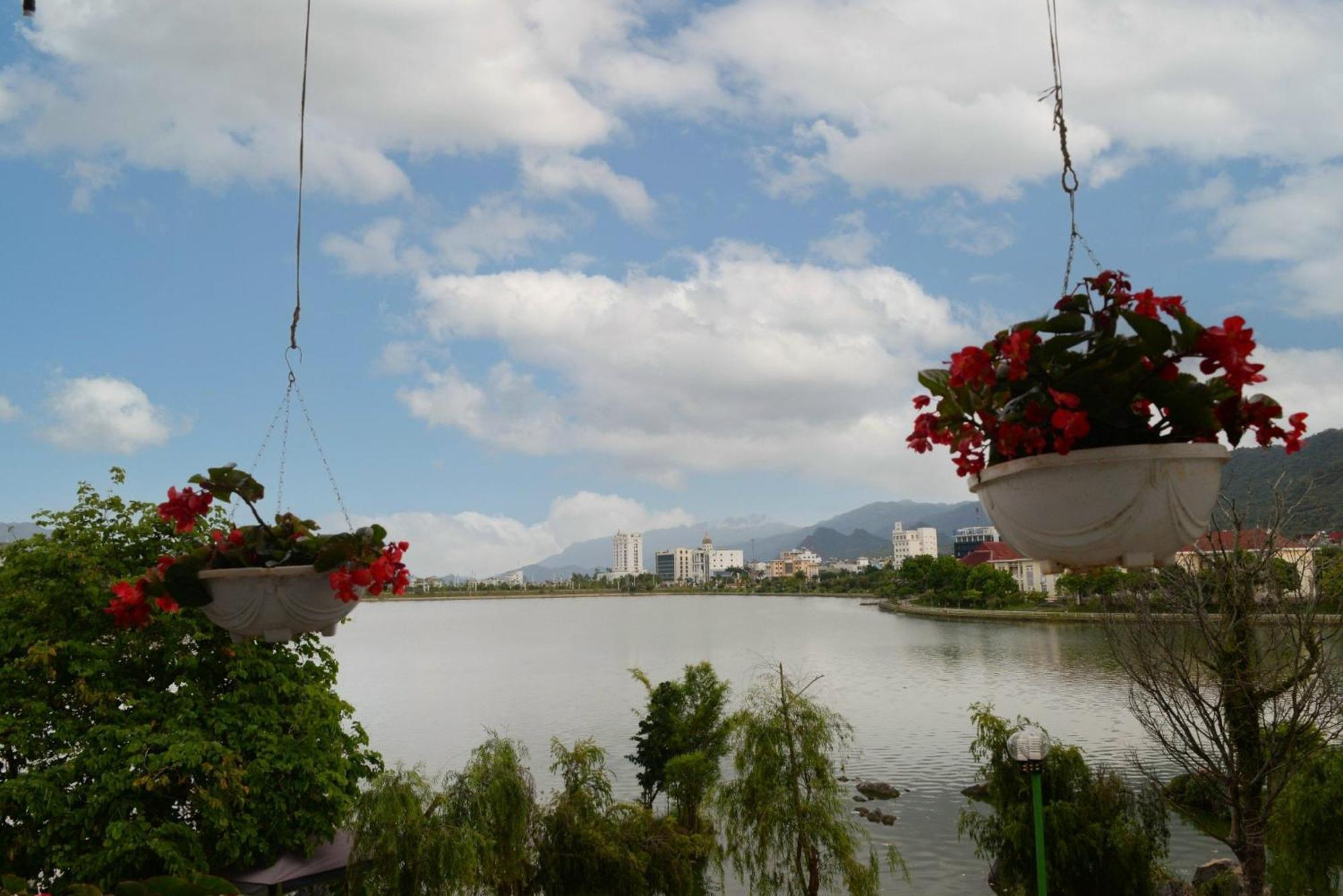 Anh Hong Hotel Ta Lan Than Экстерьер фото